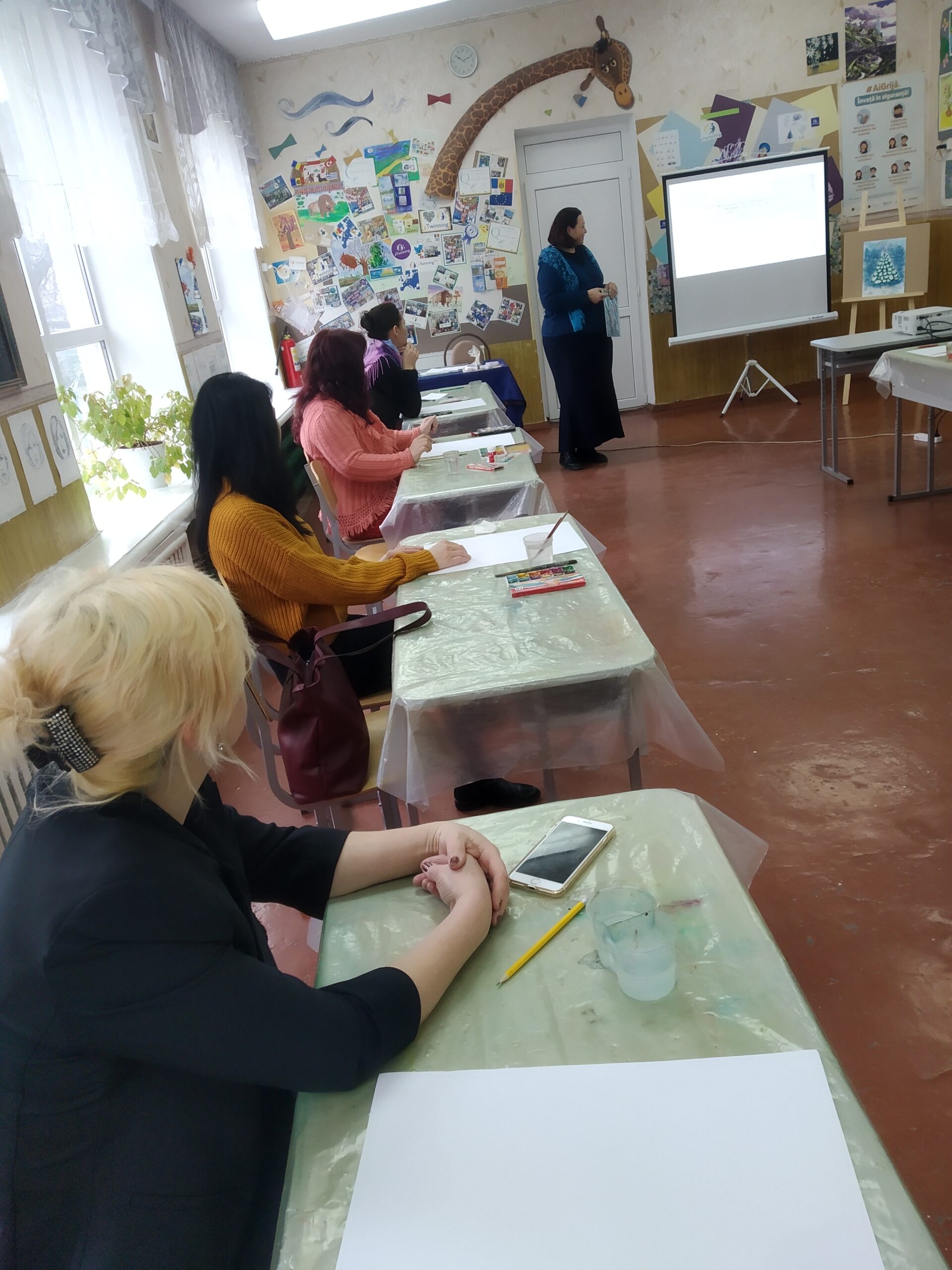 Seminar instructiv-metodic pentru conducătorii de cerc „Coloristica„