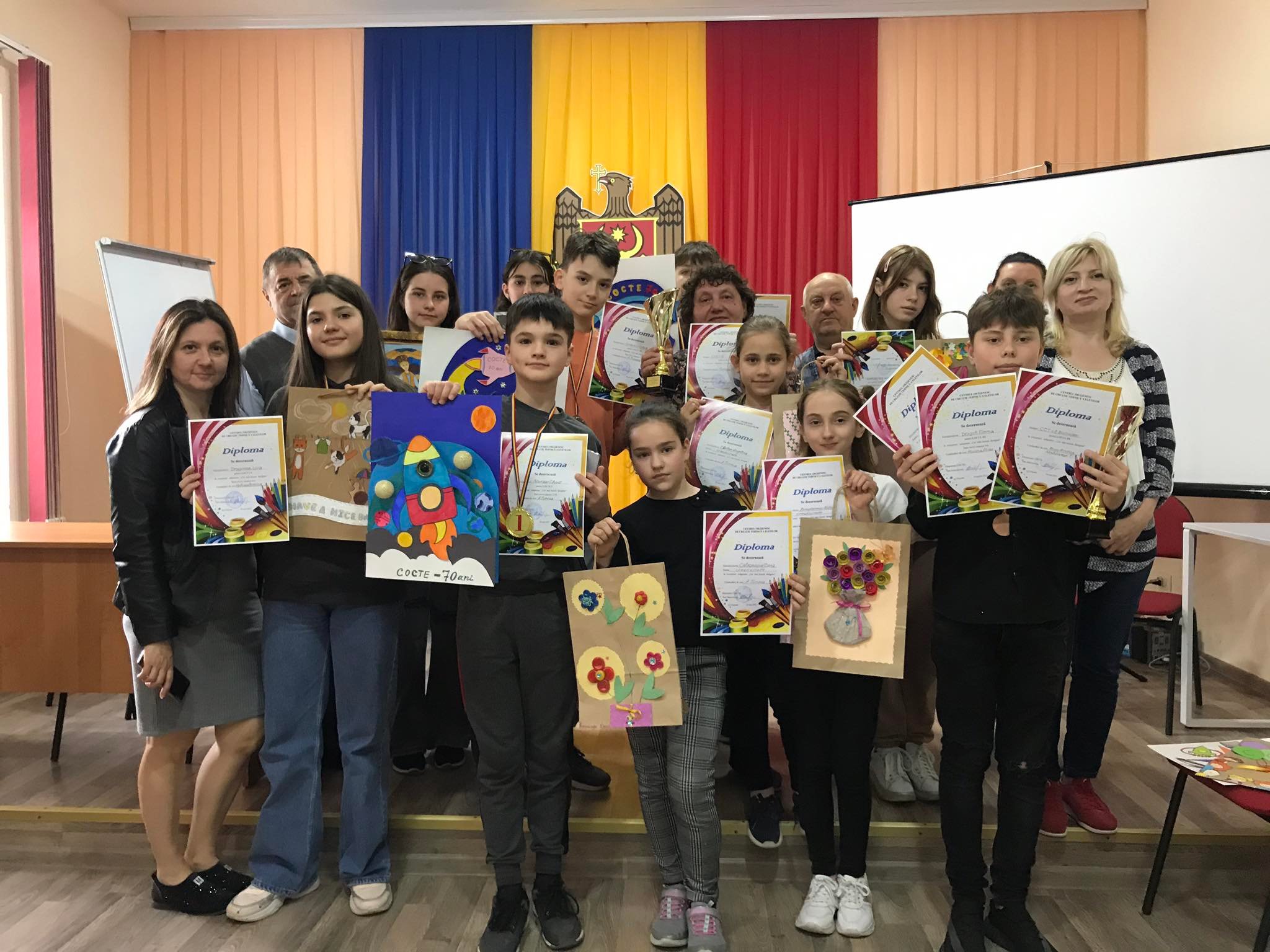 Concurs orășenesc „Cel mai iscusit designer”