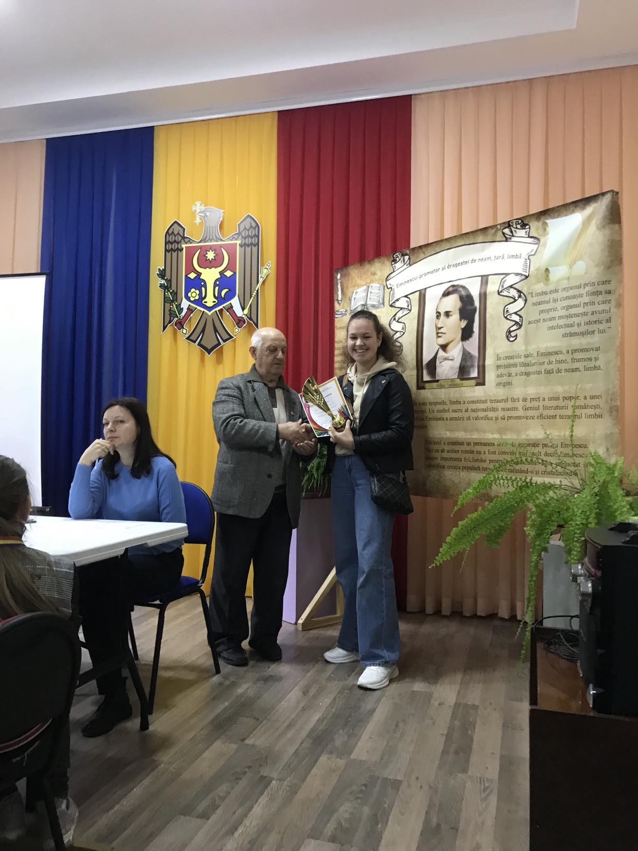 ,, Cel mai iscusit tânăr designer”